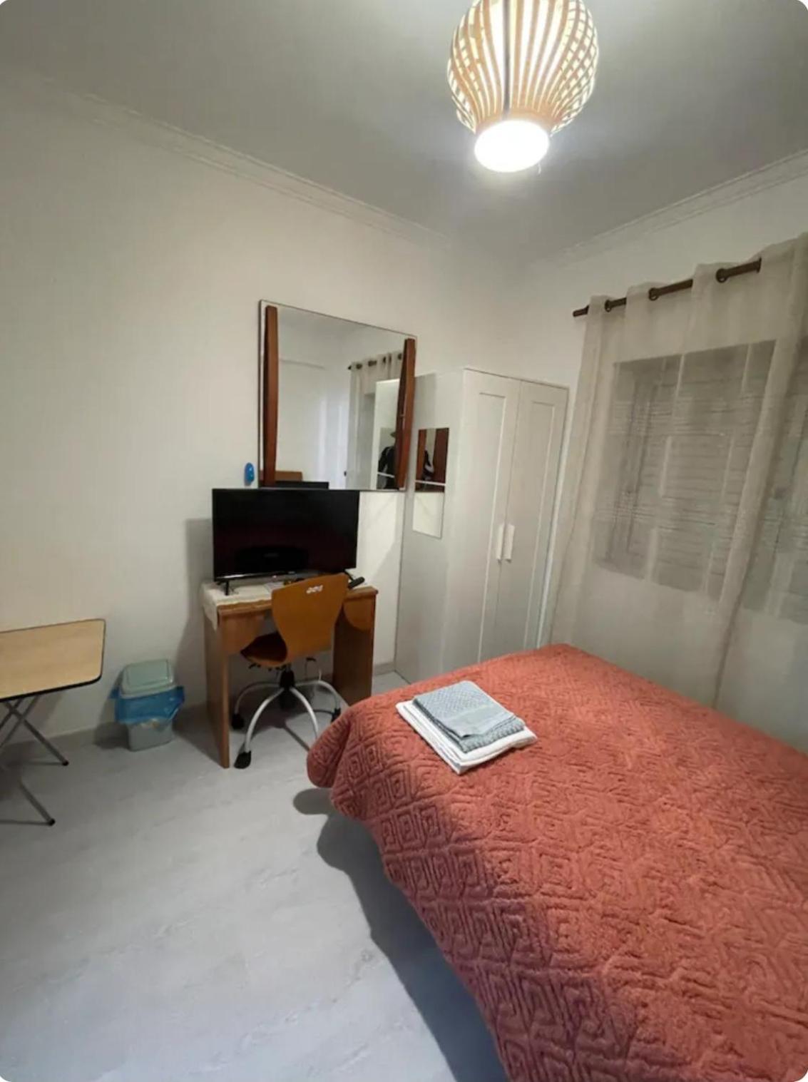 Apartament Quarto Calmo E Acolhedor Almada Zewnętrze zdjęcie